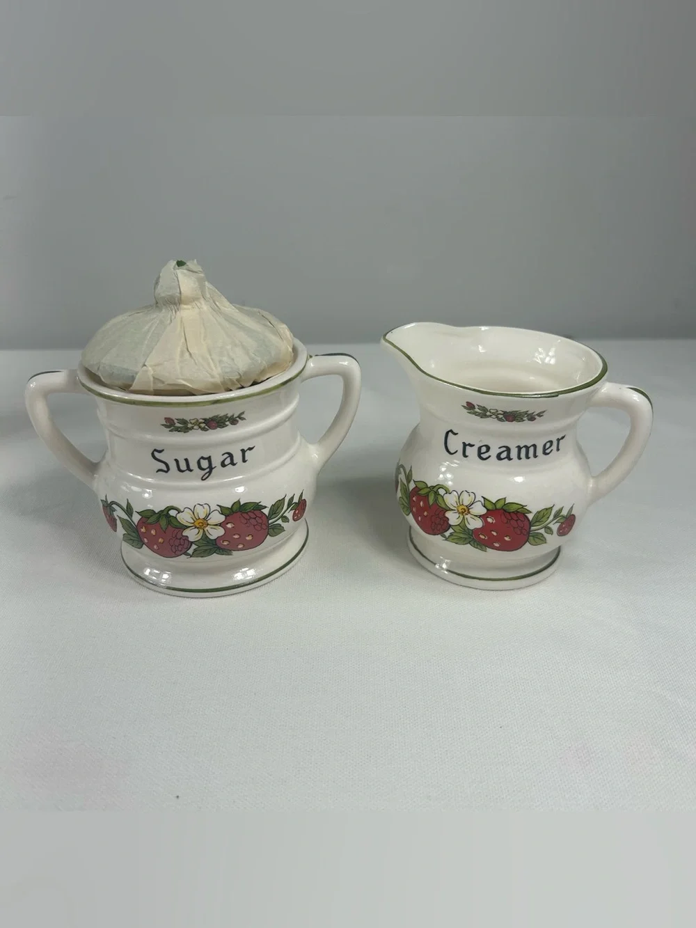 NOS Vtg 70s Wild Strawberries 5-Pc Table Set Ceramic Japan Kmart Cottagecore NIB